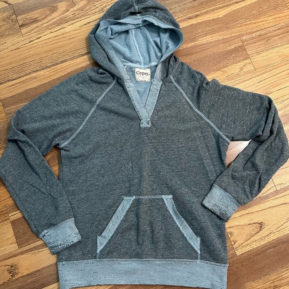 Gypsy 05 Women’s Gray Hoodie, Distressed, Lagenlook, Hooded,‎ Size Small